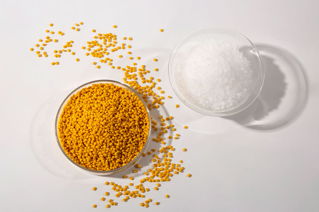 為什么選擇PVDF氟膜作為膜結(jié)構(gòu)停車(chē)棚